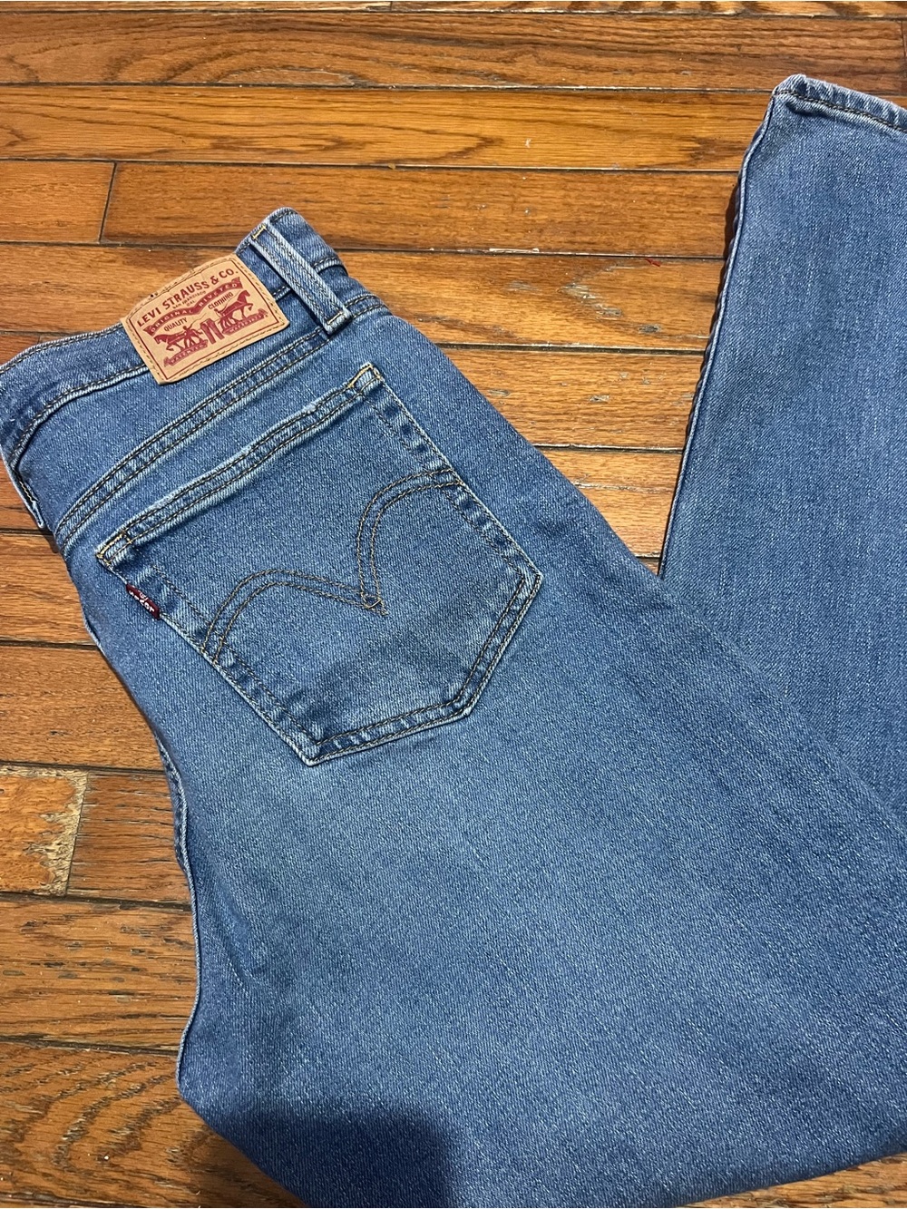 Levi's Medium Blue Straight-Leg Jeans size 30 women